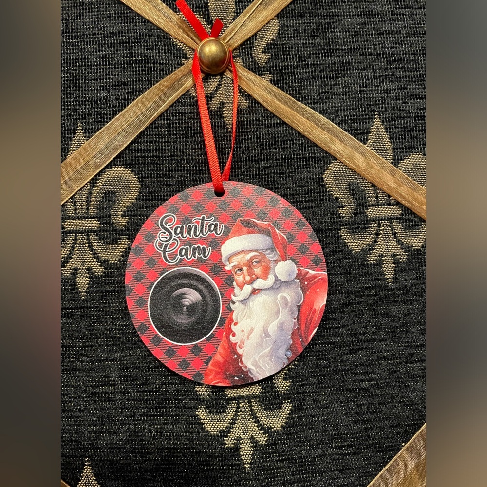 Santa Cam red and black wooden ornament new in plastic